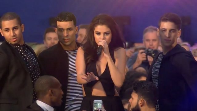 Selena Gomez - Same Old Love (Citi Concert Today Show)
