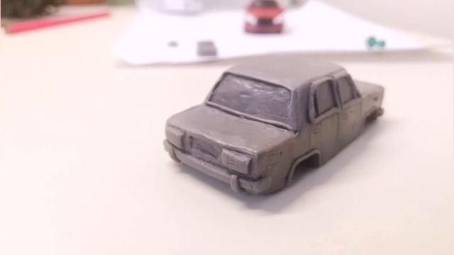 ВАЗ-2105 из скульптурного пластилина. Как слепить жигули.