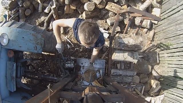 Дровокол на базе Трактора Т40.