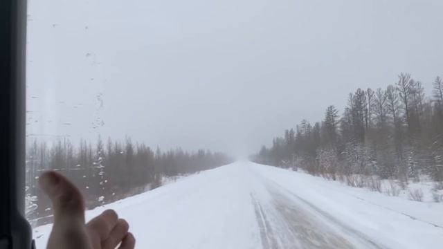 Дальнобой по Якутии: заметает, пытаемся пробиться!