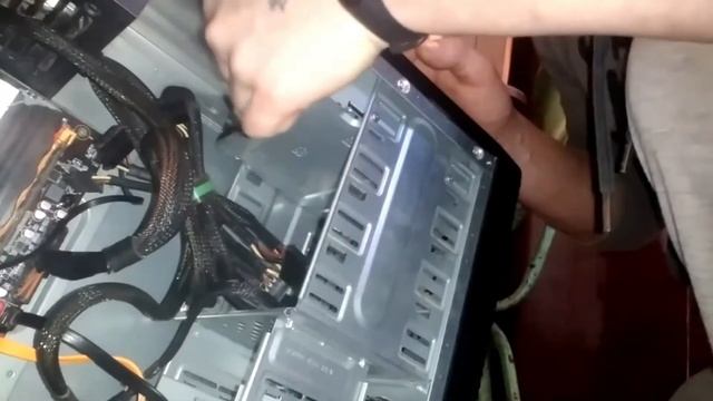 Как подключить IDE (PATA) дисковод к новому компютеру с SATA