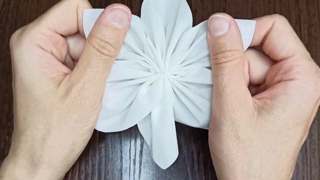 Цветы на ёлку своими руками