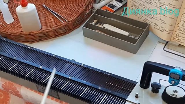 Ручная вязальная машина Нева-2. Устройство машины.