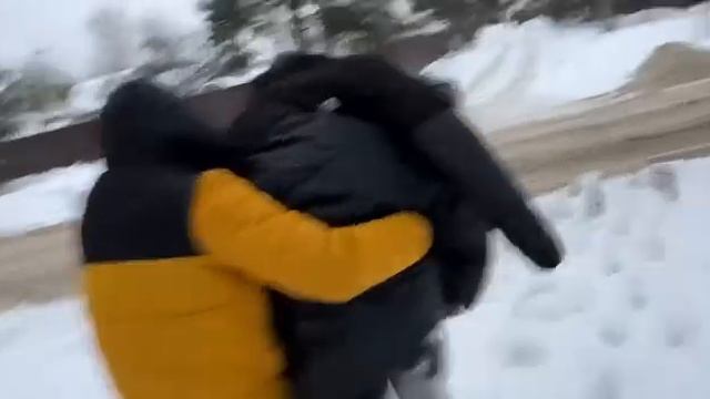 ШОК ДЕКСТЕР МИР И ОЛЕГ ДЕРУТСЯ ТРИ НА ТРИ С ЕВПАТИЕМ И ЕГО ДРУЗЬЯМИ ОЛЕГА ПЫРНУЛИ НОЖОМ