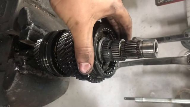 Пропала 1,2 и задняя передача ваз