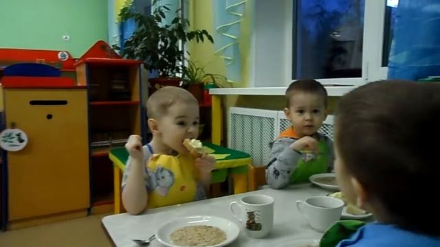 Завтрак в детском саду