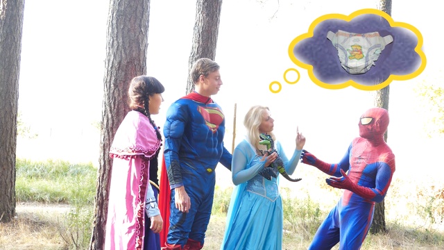 Спайдермен нашел ЯЙЦО Динозавра в лесу !!! Фроузен Эльза против Гигантского ТиРекса | в 4K