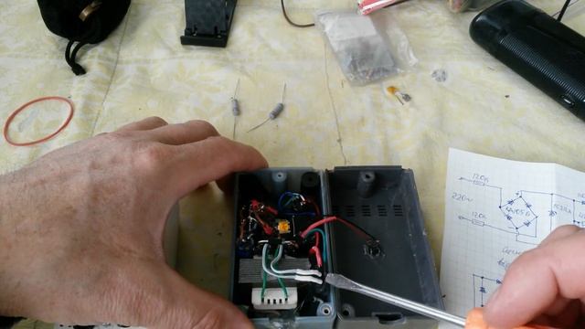 2 в 1.Сигнализатор полного,или кратковременного отключения сети