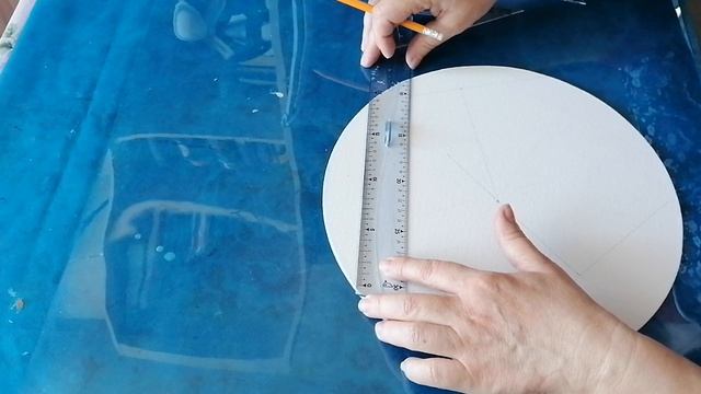 Как найти центр круга?