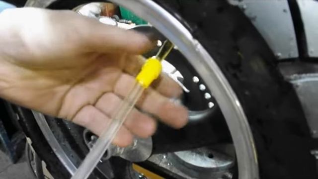 Герметик для ремонта бескамерных шин