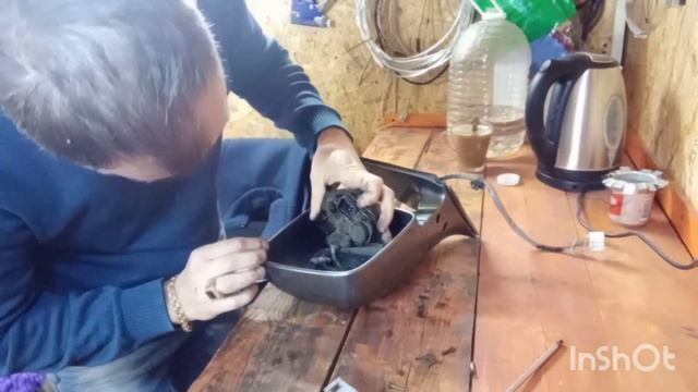 ремонт бокового зеркала(а именно крепление зеркального полотна) на Toyota Land Cruiser 100