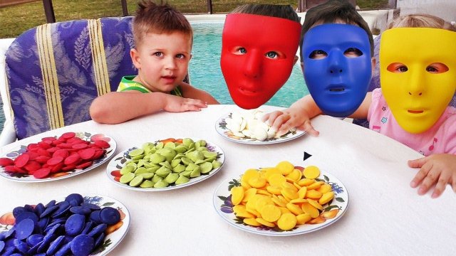 Bad Baby ВРЕДНЫЕ КОНФЕТЫ Lots of Candy Funny Video for kids Видео для Детей