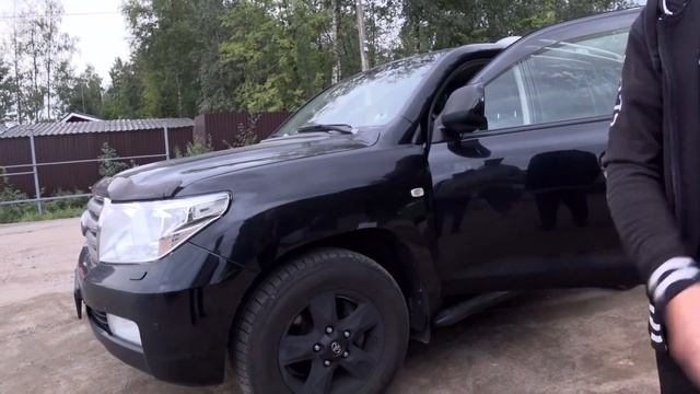 Тойота Ленд Крузер 200. НЕ идеальная, но хорошая "юбилейка". V8/4,7 бензин.