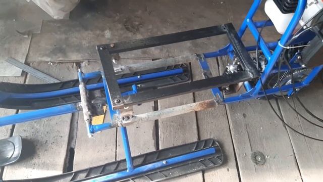 Переделка детского мотоснегоката во взрослый для рыбалки