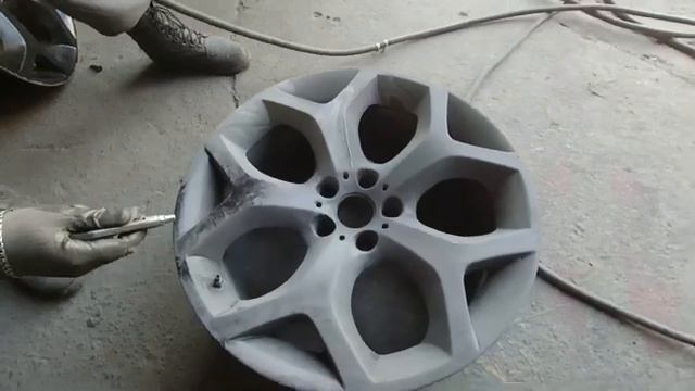 Порошковая покраска литых дисков. Как это сделано.