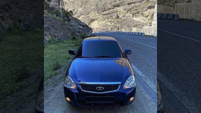 снег летит как птичий стая улыбнусь и снег растает потому я влюблён🤩