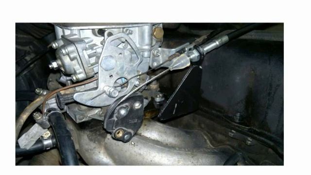 Крепления тросика газа на карбюраторах.