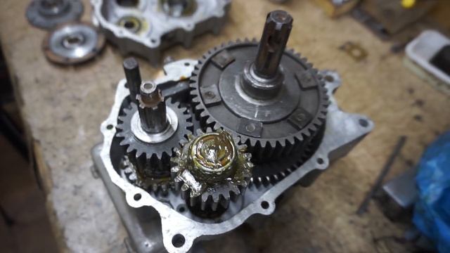 Редуктор Муравья делаем фиксацию Нейтралки и собираем приводным валом Наоборот