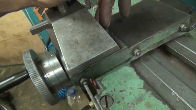 Токарный станок р - 105