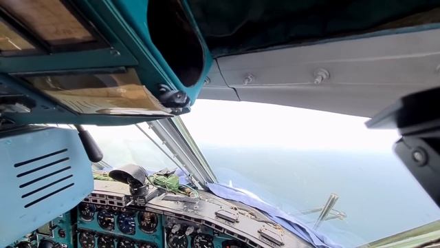 Ан-22 АНТЕЙ снова в небе. Уникальное видео из кабины и рассказ о самолете. Рейс Баку - Киев