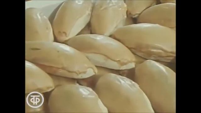 Реклама СССР-365. 1980г. Советская столовая.