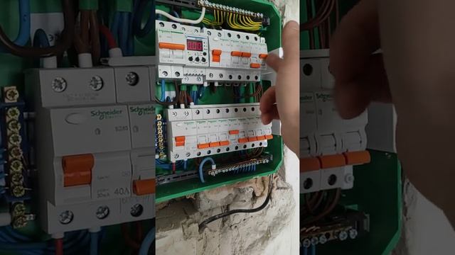КАК СОБРАТЬ ОПТИМАЛЬНЫЙ ЩИТ: компоновка силового распределительного щита