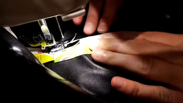 Машинка не хочет шить кожу? Мое решение проблемы