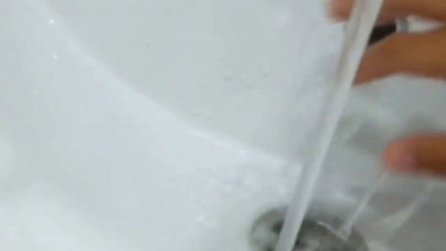 Как сломать палец без боли