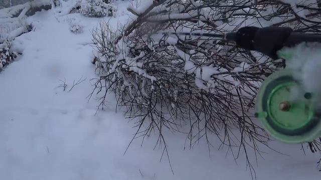 КОГДА  ОКУНЯРЫ НЕ ДАЮТ ОПУСКАТЬ....! Попал на ВОЛШЕБНУЮ ЛУНКУ! Рыбалка 2021, Комбайны, крупный язь.