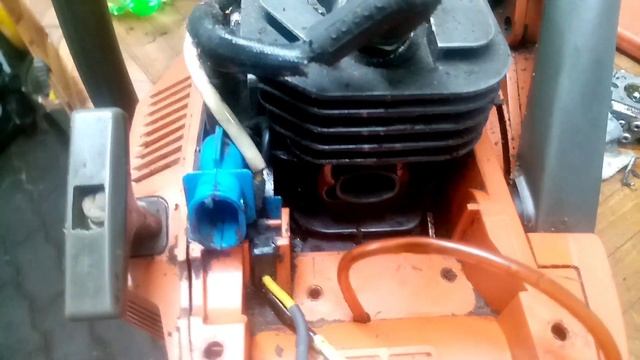 Husqvarna 136 137 142,заводится и глохнет