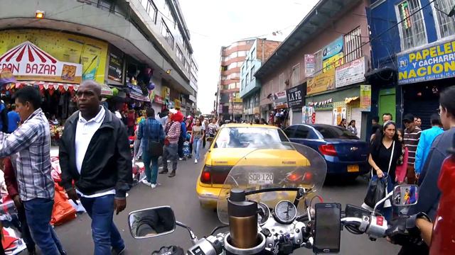 Колумбия [10 серия] — BOGOTÁ CITY - столица Колумбии.