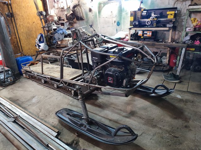 Самодельный снегоход. Передняя подвеска.