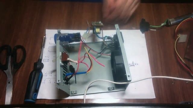 Самый простой в мире лабораторный блок питания своими руками.
