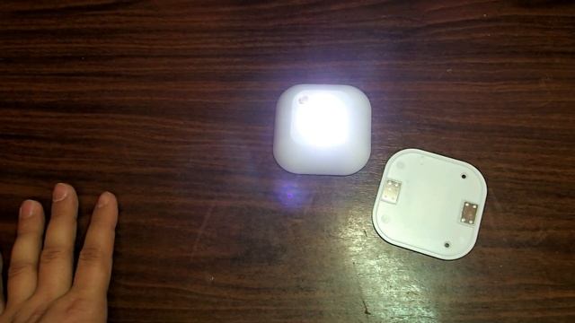 Светильник с датчиком освещенности и движения