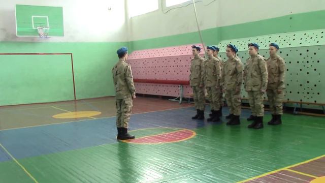 Пункт 2  Одиночные строевые приемы без оружия