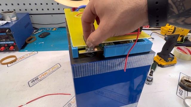 АККУМУЛЯТОР ЗА 126К LIFEPO4 12V 280AH 2400W MAX