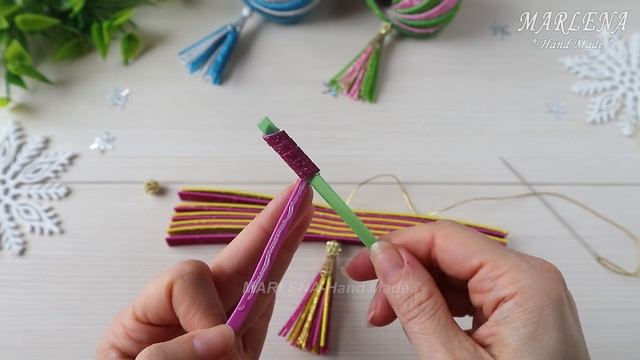 ОНИ ЛУЧШИЕ ? Новогодние игрушки из фоамирана