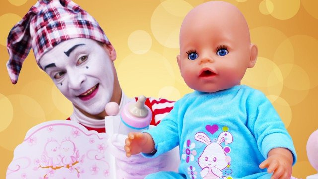 Видео куклы. Беби Бон проснулась! Как Мама игра для девочек. Делаем зарядку и умываемся с Baby Born
