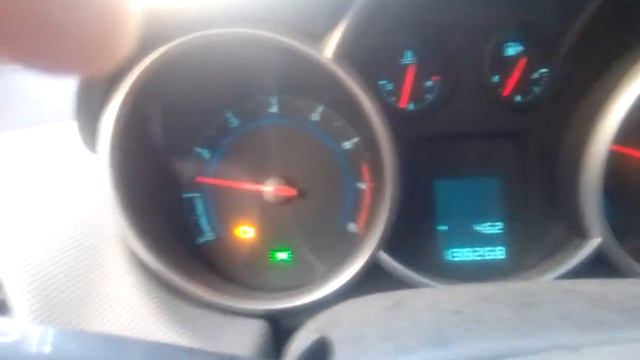 плавает температура двигателя