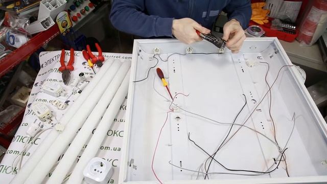 Как переделать растровый светильник на светодиодный