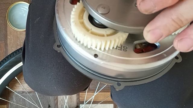 ТО Мотор колеса,смазка ,Силиконовая смазка для редукторного мотор колеса.