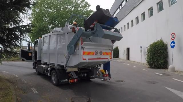 Среднетоннажный мусоровоз FARID MK2 с задней загрузкою для твердых бытовых отходов