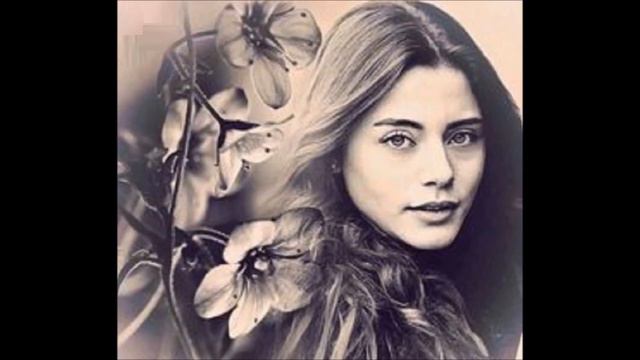 Halil İbrahim era foarte supărat de întrebările de știri false adresate lui.