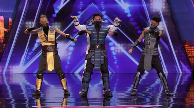 Mortal Kombat Dance. Саб-Зиро, Рэйден, Скорпион и Смоук устроили фаталити на шоу талантов 