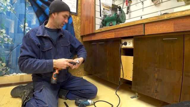 Угловая насадка на шуруповёрт Незаменимый угловой адаптер бит для Шурика.