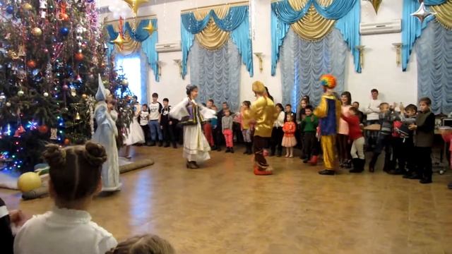 Танец Деда Мороза Барыня Новогодняя ёлка