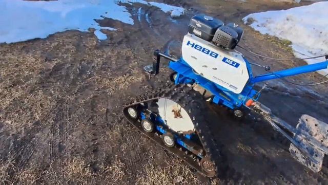 Мотоблок на гусеницах с телегой! Начались серьёзные проблемы!