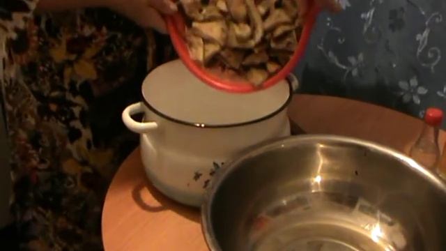 Маринованные грузди на зиму  - простой рецепт.