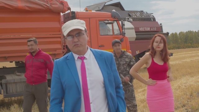 Ильнур Юламанов - Председатель, комбайнеры и доярочки.