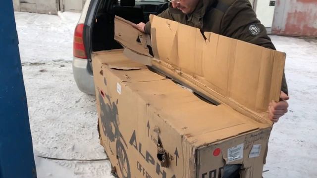 Забрали Альфу М12 в коробке из магазина. Вскрываем